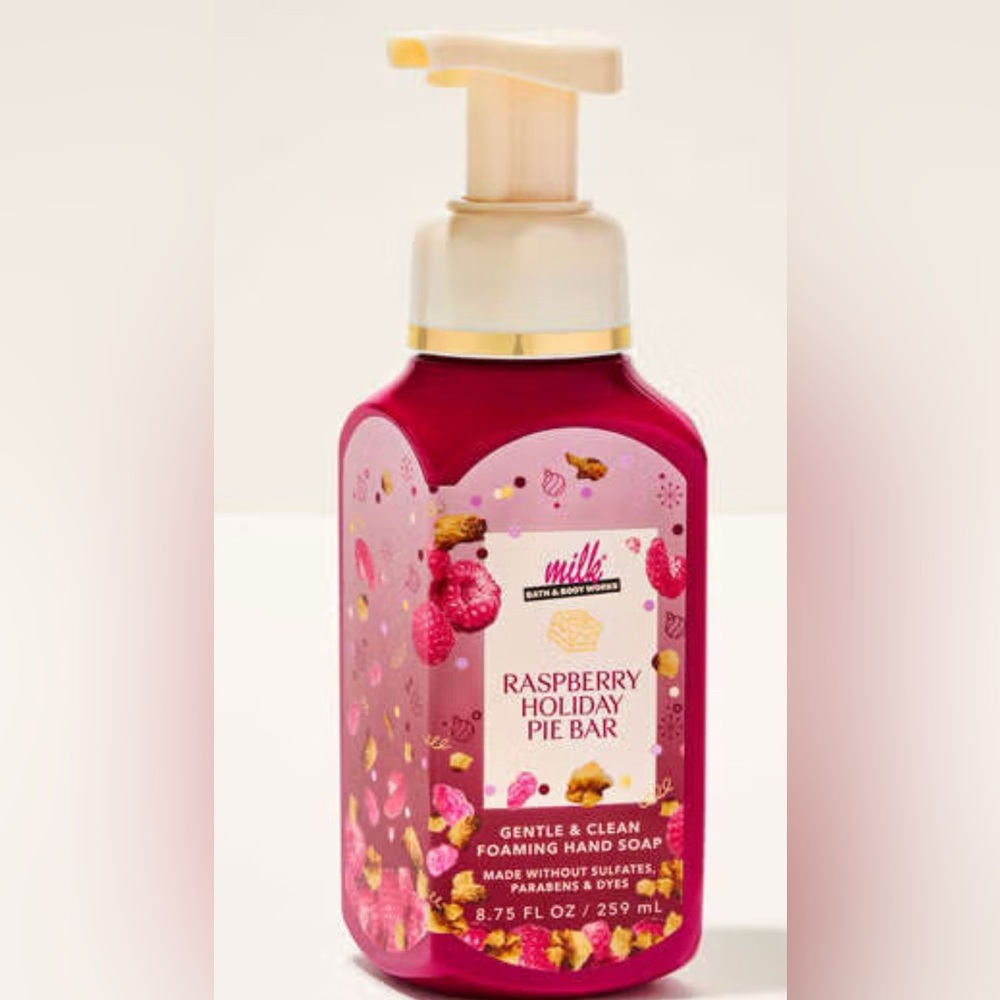 Bath & Body Works Raspberry Holiday Pie Bar Foaming Hand Soap Bundle of 2